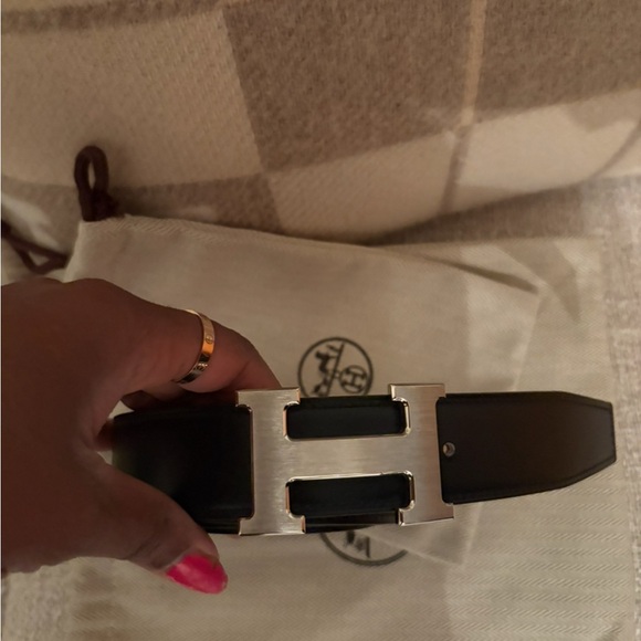 Hermès Black Leather Belt with Silver Buckle - Picture 2 of 7